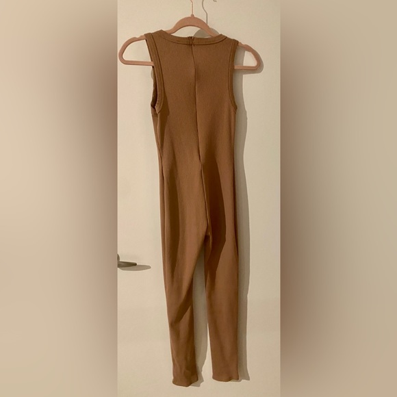 Fashion Nova Snatched Jumpsuit NWT - Picture 7 of 10